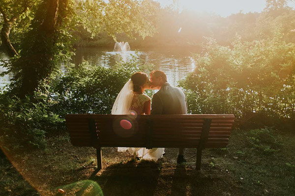 接吻,幸福,浪漫,喷泉,风景,爱人,公园,树木,和睦,情侣,情感,结合,夫妇