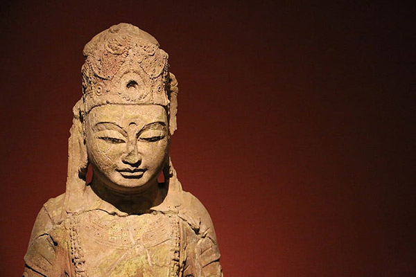 古代佛教雕像图片